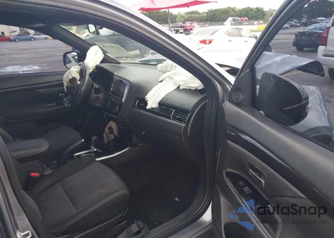 2018 Mitsubishi Outlander Le from USA, damaged, VIN JA4AD3A34JZ026417